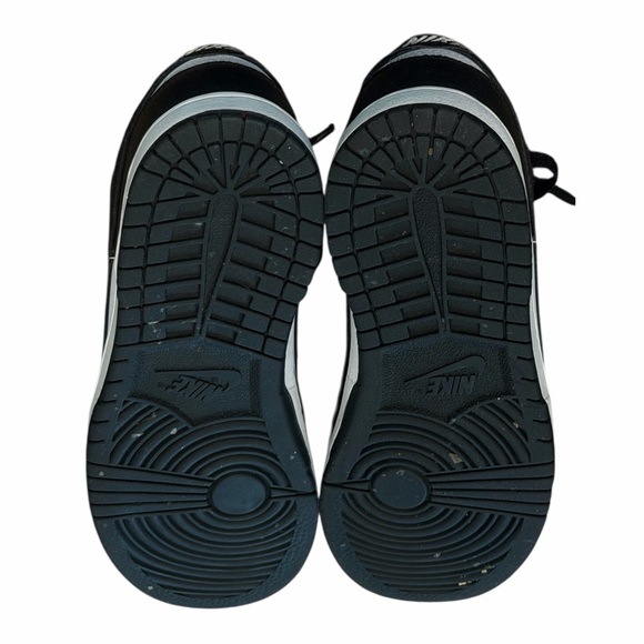 Nike Dunk Low Retro Panda Sneakers Boys Youth Size 3 - Picture 2 of 6